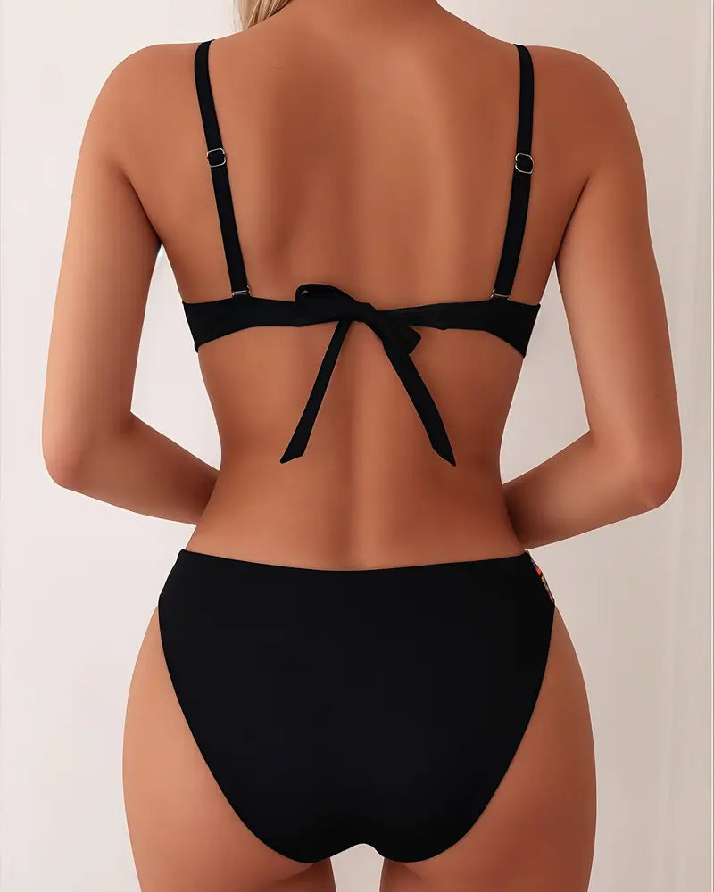ロイス | セクシーなバックレスビキニセット